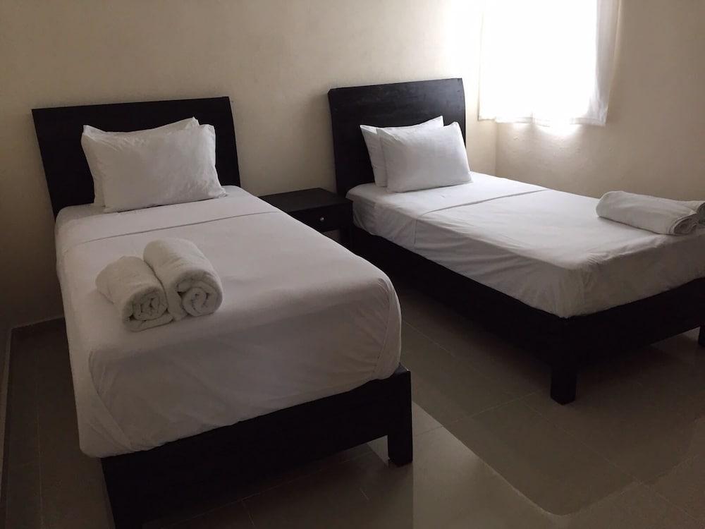 Whyz 4 You Private Rooms Puerto Morelos Zewnętrze zdjęcie
